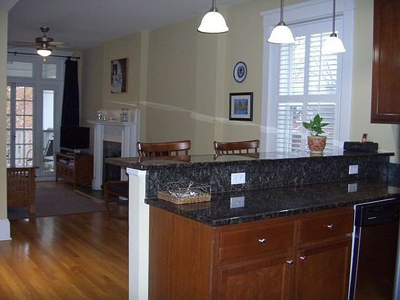 4th image of 2709 Hanover Ave #U3