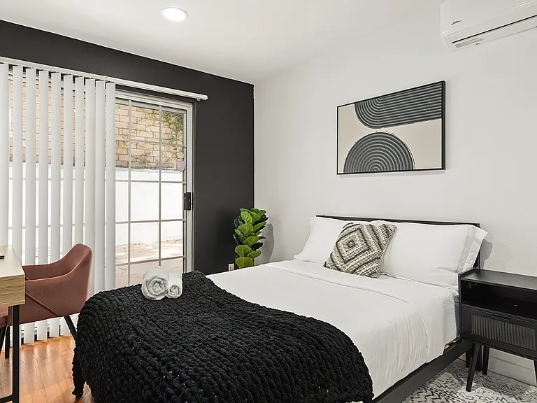 10777 Ashton — Photo 102