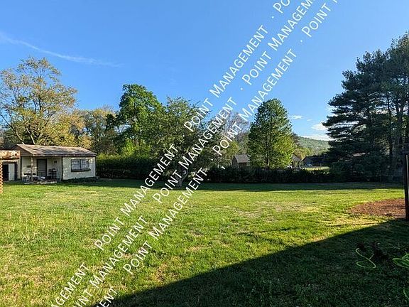 4th image of 130 Heatherwood Ln