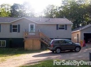 122 White Bear Dr, Negaunee, MI 49866