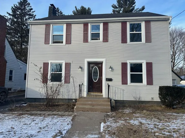 64 Torrey St, Clintonville, WI 54929