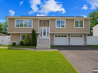 15 Robby Rd, Little Ferry, NJ 07643