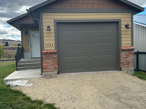 1242 Grizzly Trl, Butte, MT 59701