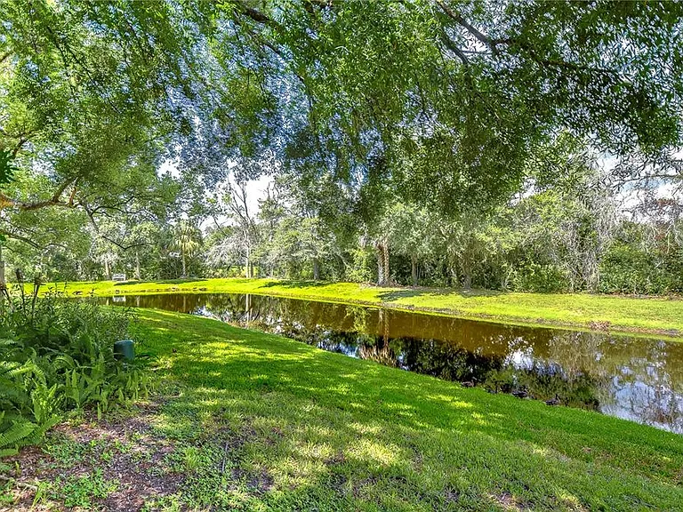 13937 Fletchers Mill Dr — Photo 42