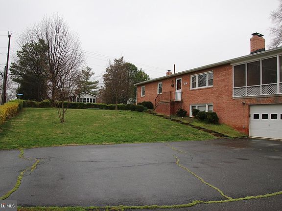 2nd image of 542 Madison St