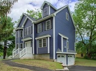 35 Dwight St, Haverhill, MA 01830