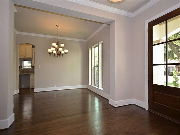 3rd image of 3813 Bunting Ave