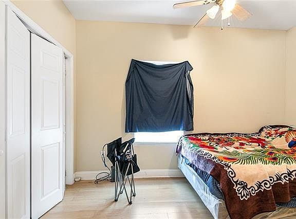 5th image of 2243 Arts St