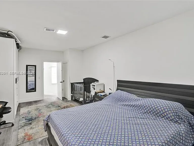 3784 Sheridan Ave #0 — Photo 45