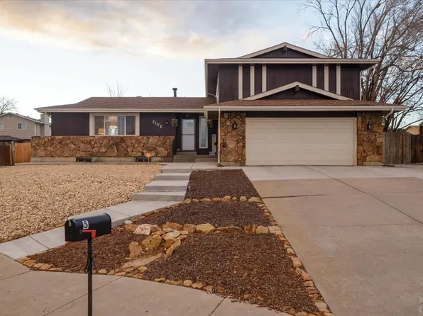 5 Newpark Ln, Pueblo, CO 81001