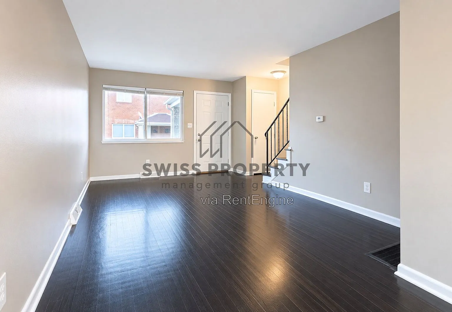 908 N Meadows Ct — Photo 2