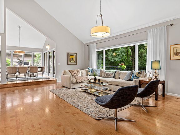 4th image of 8408 Xylon Cir S