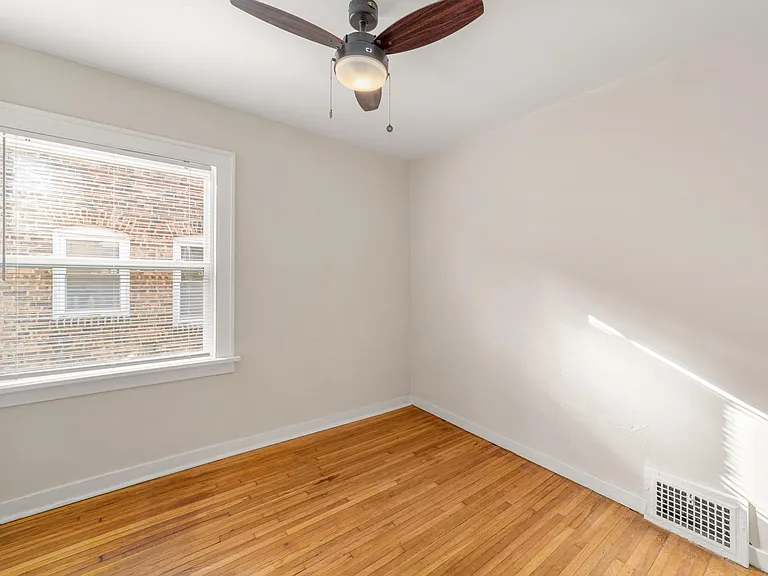 16209 Madison Ave #4 — Photo 8