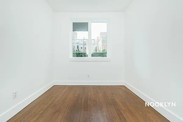 Rented by Nooklyn NYC LLC | media 41