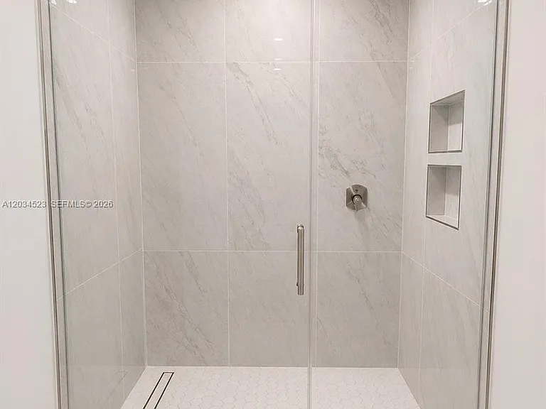 652 NE 63rd St #105 — Photo 11