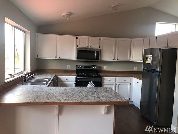 5th image of 15614 42nd Avenue Ct E
