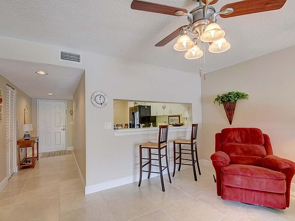 3rd image of 15209 S Tranquillity Lake Dr Unit 102