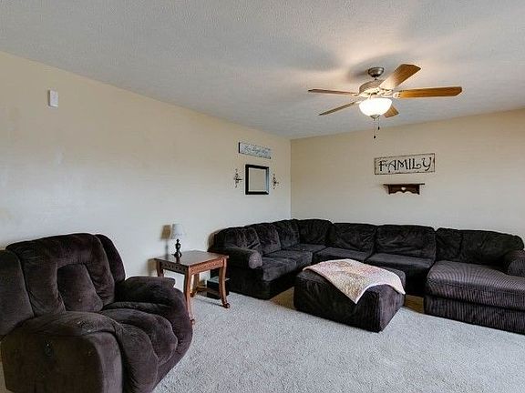 5th image of 204 William Dr