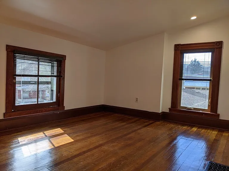 2221 Scott Blvd — Photo 17