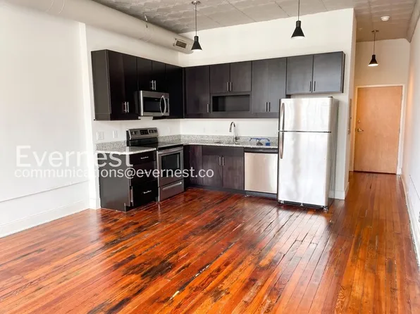 17 W Main St #203, Richmond, VA 23220