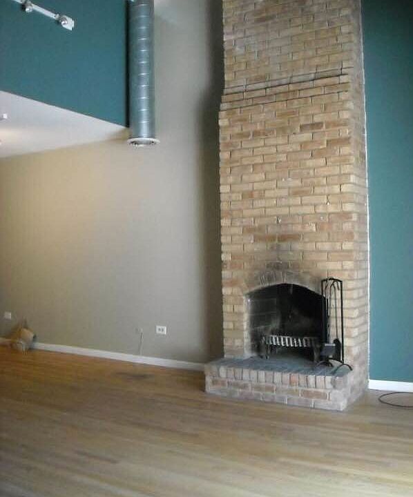 2nd image of 2674 N Halsted St