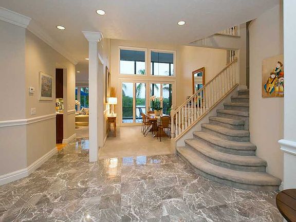 3rd image of 5334 Siesta Cove Dr