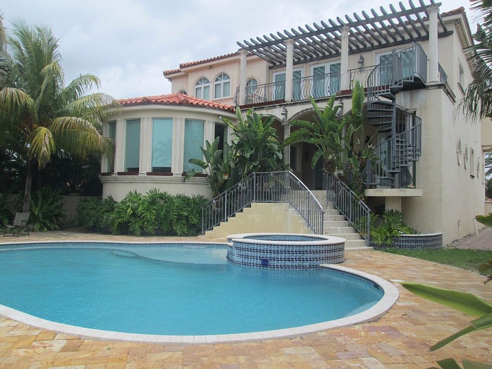 For Sale: 2200 NE 124TH STREET, MIAMI, Florida 33181