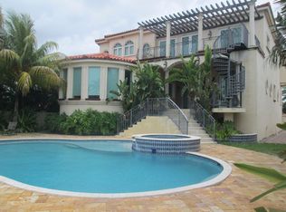 2200 NE 124th St, North Miami, FL 33181