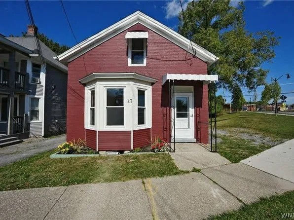 17 Saint Marys St, Lancaster, NY 14086