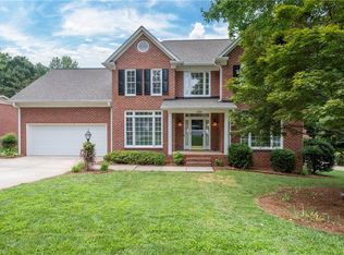1227 Foxfire Dr, Greensboro, NC 27410