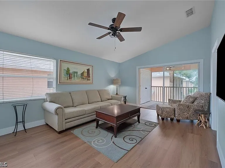 26729 Little John Ct #23 — Photo 4