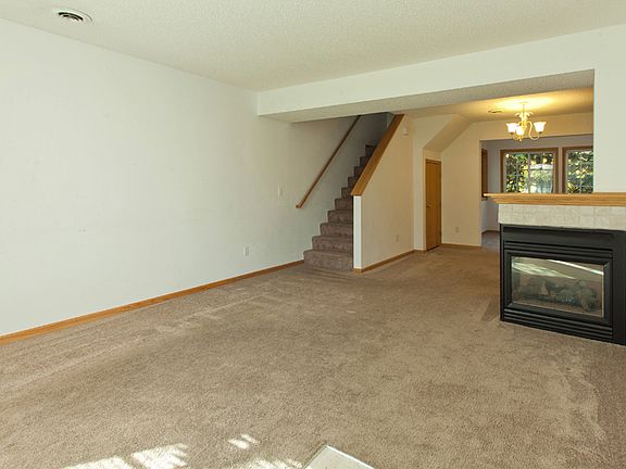 2nd image of 3337 Jansen Way