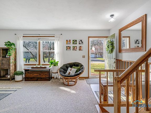 5th image of 159 Pheasant Dr