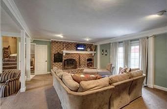 5th image of 12404 Valley Brook Dr