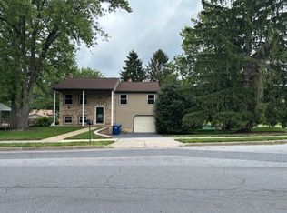 5890 Fox St, Harrisburg, PA 17112