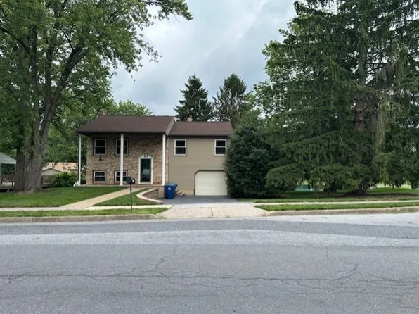 5890 Fox St, Harrisburg, PA 17112
