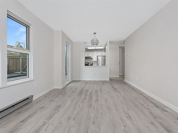 4th image of 115-99 Begin St #115