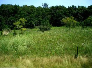 16 Shenandoah Dr, Galena, IL 61036