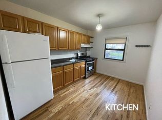 152 Ainslie St #B, Brooklyn, NY 11211