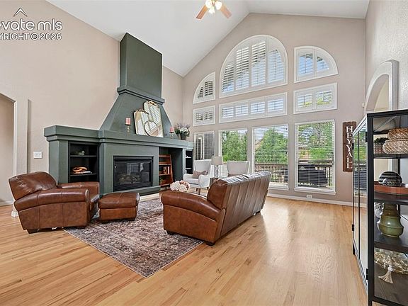 5th image of 12578 Broad Oaks Dr