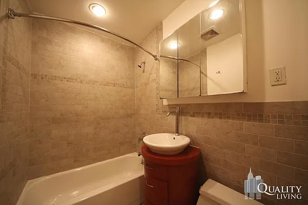 Rented by Quality Living Realty | media 20