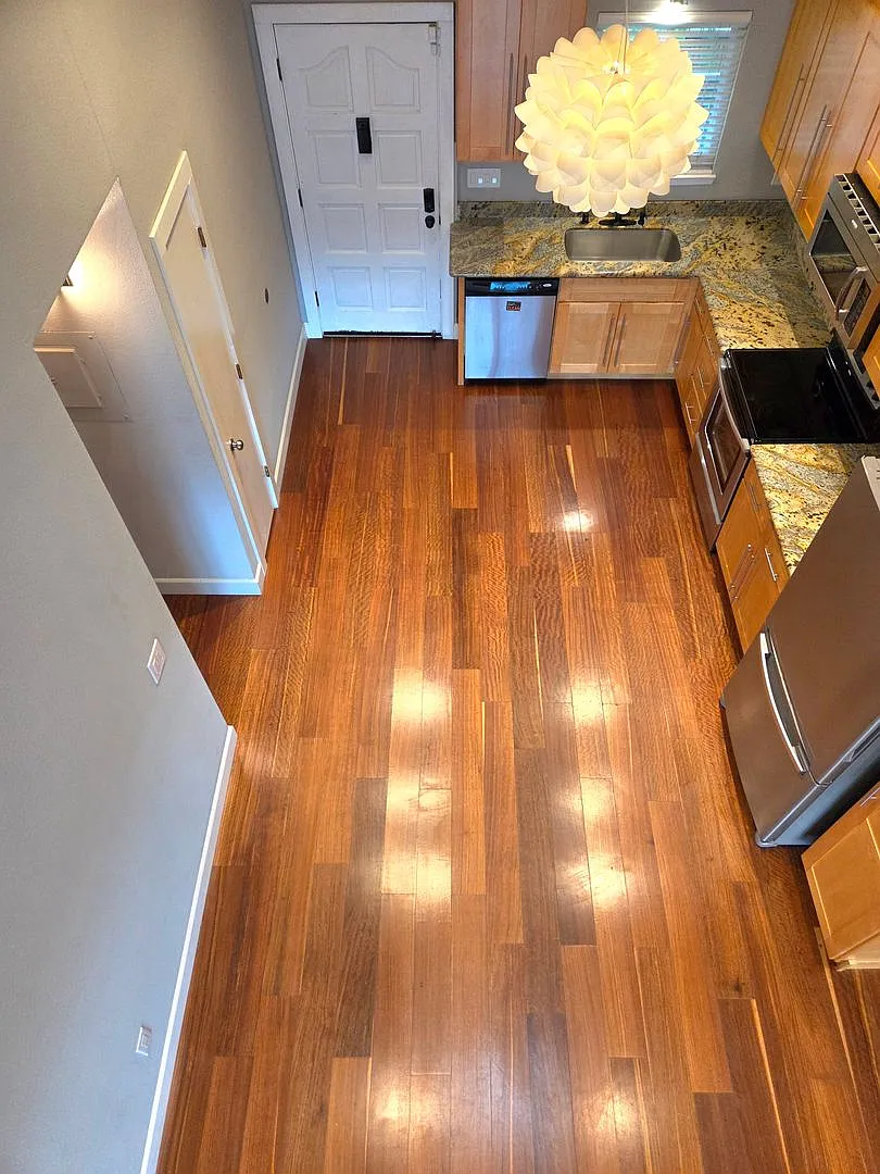Building Photo - 3847 Vineyard Ave #J
