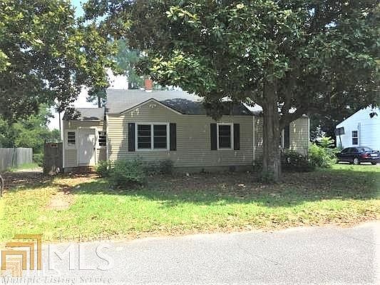 1st image of 233 Peachtree Cir