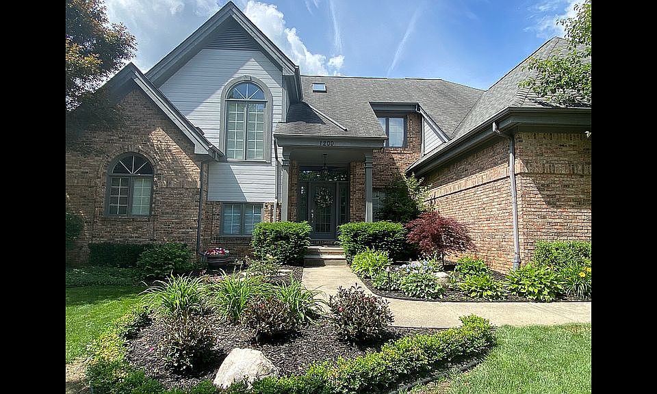 2nd image of 1200 McGregor Dr