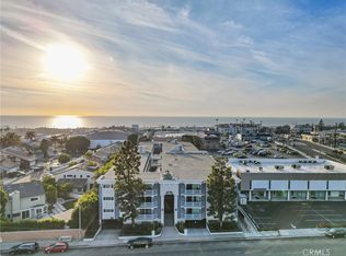 2411 Prospect Ave APT 201, Hermosa Beach, CA 90254