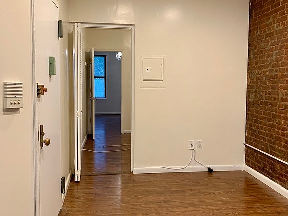 2nd image of 501 1/2 E 83rd St APT 3W