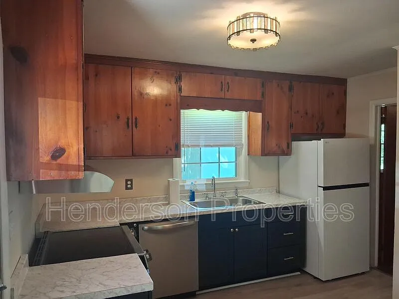 3 bed, 2.0 bath, $1,250 — Photo 4