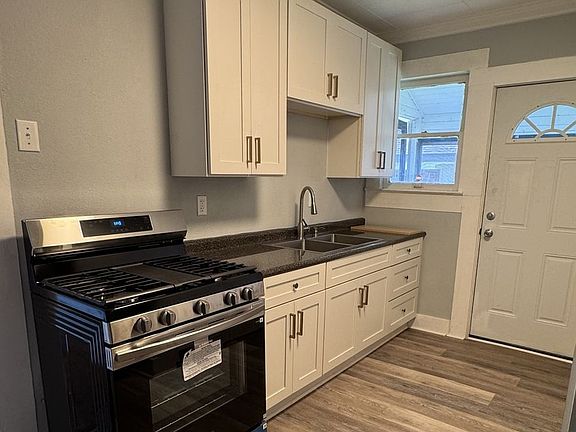 4th image of 2320 Madeline St #B