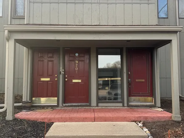 9701 Harbour Cove Ct, Ypsilanti, MI 48197