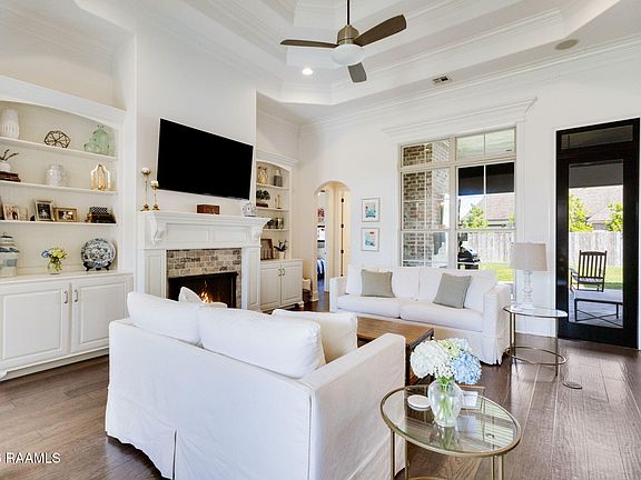 5th image of 108 Coco Palm Ct